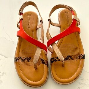 Cute coral, taupe and snake skin sandals, very comfortable!